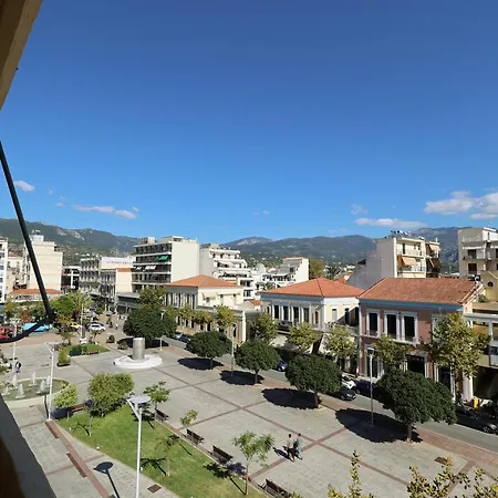 Spacious View Of Central Square Kalamata Exterior photo