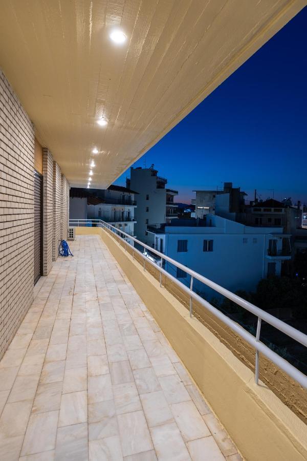 Spacious View Of Square Kalamata